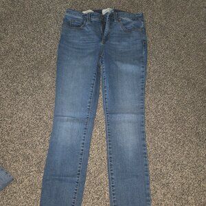 Universal Thread Jeans